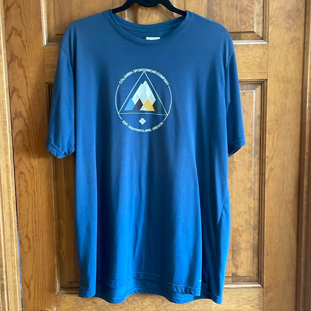 Columbia TShirt